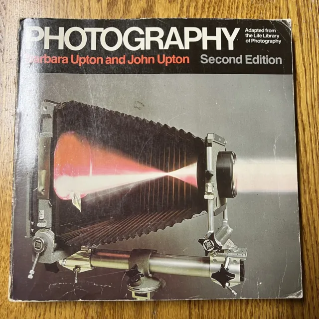 Vintage 1981 Photography by Barbara London John Upton 2nd Second Edition How-to