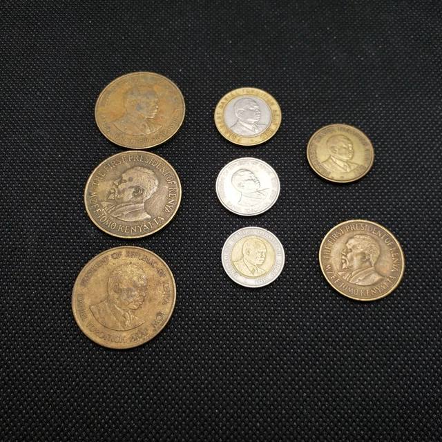 Lot 8 Kenya Circulated Coins - Cents Shillings Some Bi-Metallic