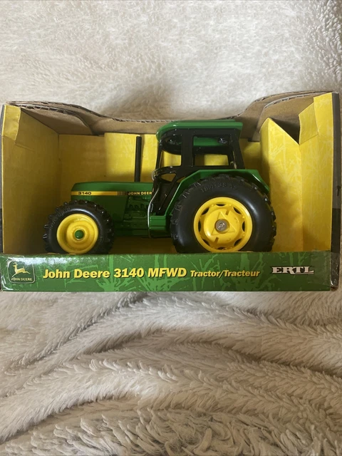 John Deere 3140 MFWD tractor