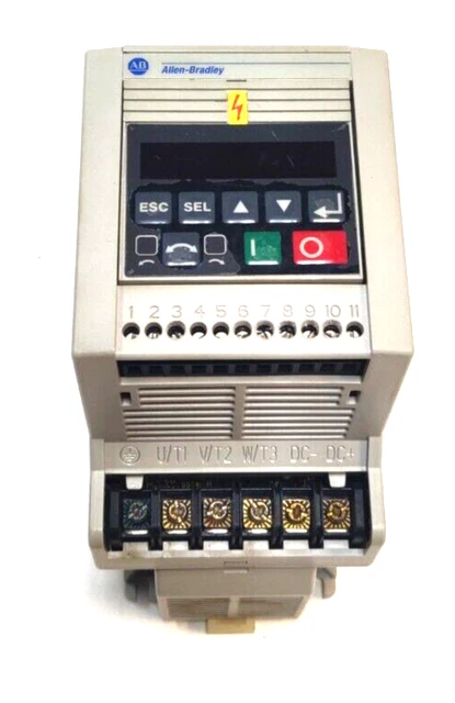 Allen-Bradley 160-BA03NSF1 Ser C FRN 7.04 Adjustable Frequency AC Drive 1HP Used