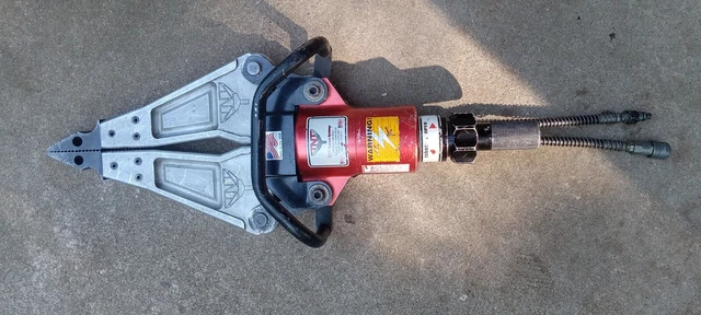 TNT Rescue Jaws of Life Hydraulic Fire Rescue Spreader Tool