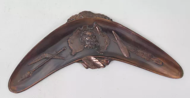 Metallschale Schale Aschenbecher Aboriginis Bumerang-Form aus Australien 21 cm L