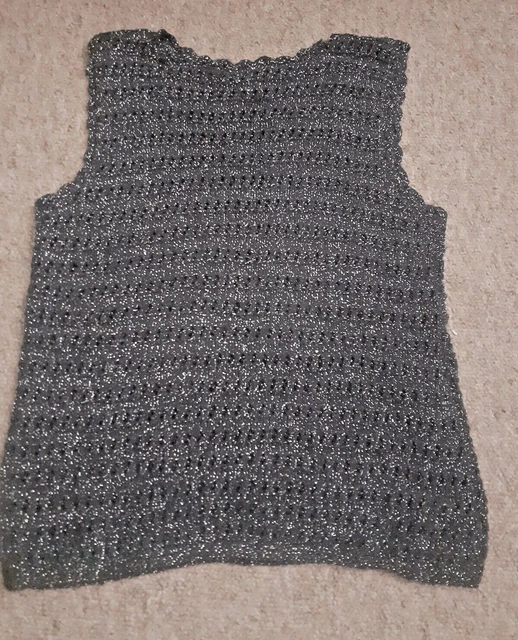 Maglione senza maniche vintage anni '60 '80 grigio argento metallizzato all'uncinetto retrò grunge