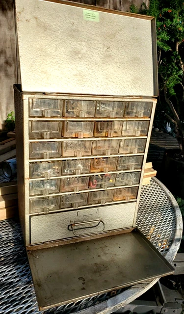 Locking 25 Drawer Metal Akro Mils Small Parts Storage Organizer Cabinet Bin mcm