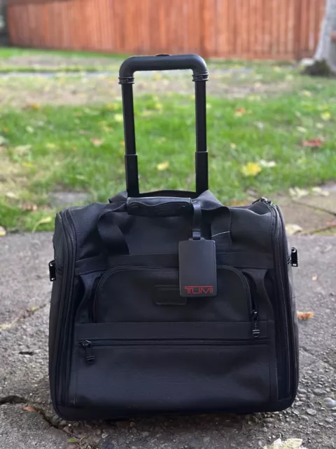 Tumi 'Alpha' Black 2 Wheeled 17” Rolling Tote Carry On Luggage 2221D3 Weekender