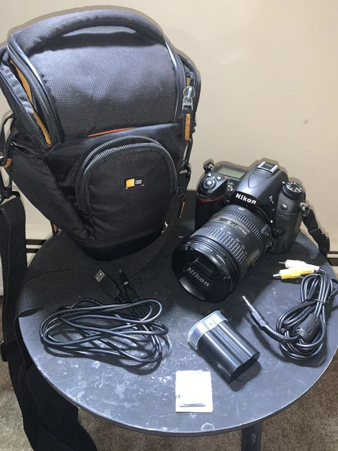 Nikon D7000 16.2MP Digital SLR Camera; 18-200mm Zoom Lens. See Description