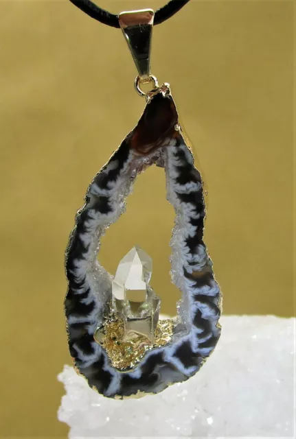 ACHAT GEODE mit BERGKRISTALL Stein   Edelstein Anhänger    Nr..2