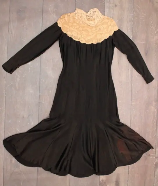 VTG Women's 30s Black Silk Dress W/ Cream Lace Collar 1930s Sz S/M Button Cuffs