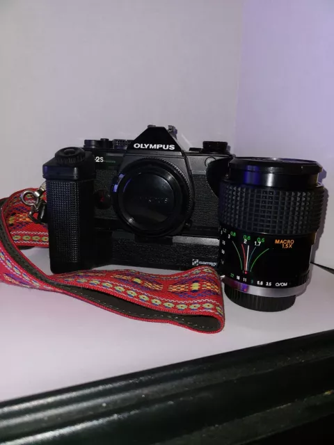 Olympus om-2s program SLR Camera W/ Samyang F:28 70mm Lense / Winder / Strap