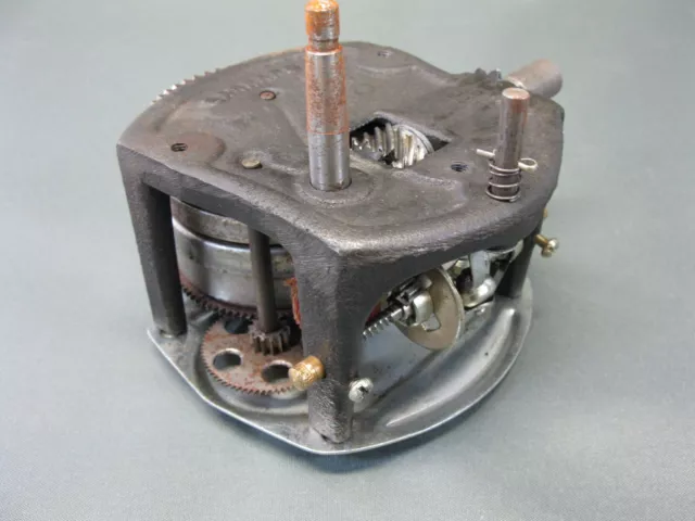 Grammophon Motor Ersatzmotor für Grammofon neuwertig  doppelte Feder 11 cm