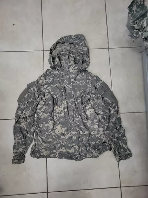 Mens Soft Shell Cold Weather Camo Jacket Gen III ECWS Army Issue Size M/L