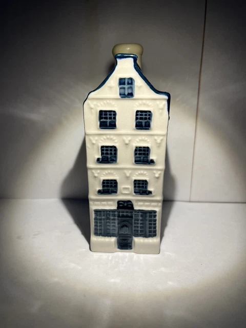 KLM Bols Blue Delft Miniature House - Number 28, 1575.