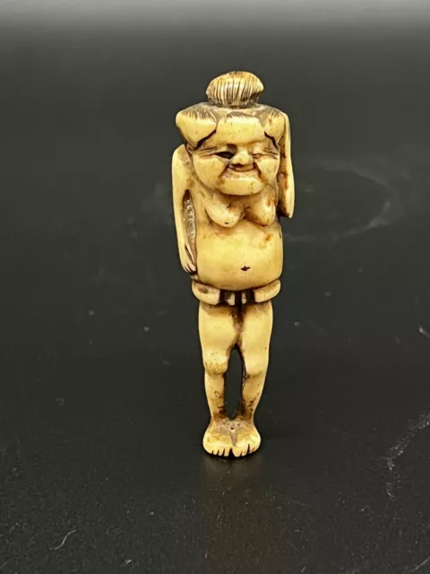 Netsuke Yokai Frau aus Hirschhorn geschnitzt edo/ meiji