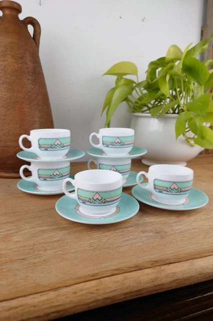SIX TASSES ARCOPALE  VINTAGE  modele CALICE