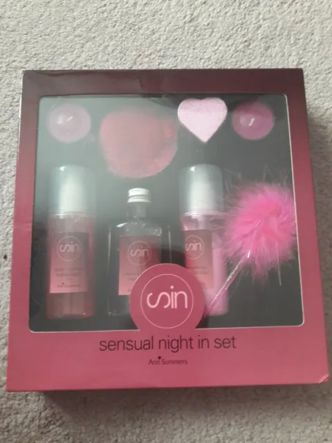 Ann Summers Sensual night in set Ravish scented gift set