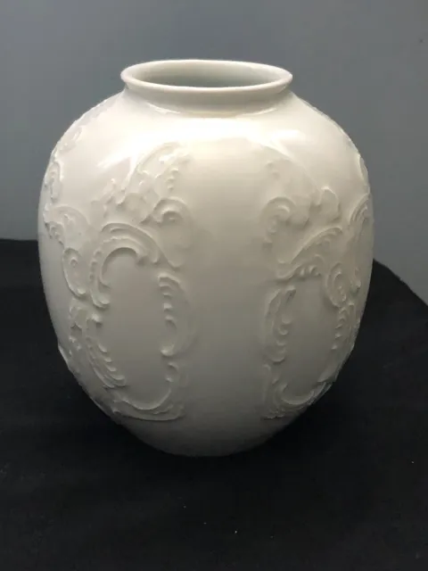 Vintage Royal Porzellan Bavaria KPM Germany Handarbeit Bud Vase Embossed EX