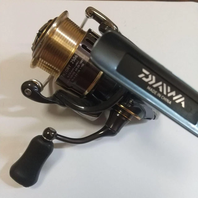 リール DAIWA 17THEORY 2506 Daiwa Spinning Reel 17 Theory 2506 (2500 Size) Free Ship w
