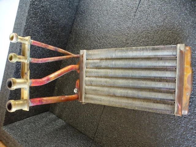 Bosch Junkers Wärmeblock 87154063880 – Passend Für ZWR18-5 AE / KE Gas-Wandtherme