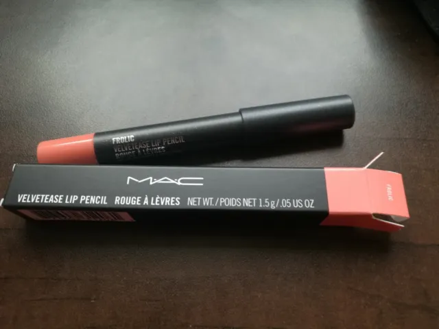 NIB MAC Velvetease Lip Pencil-1.5g Frolic