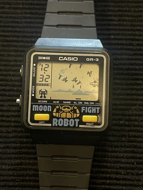 CASIO GR-3 MOON Fight Robot Game Watch Vintage Japan £495.00