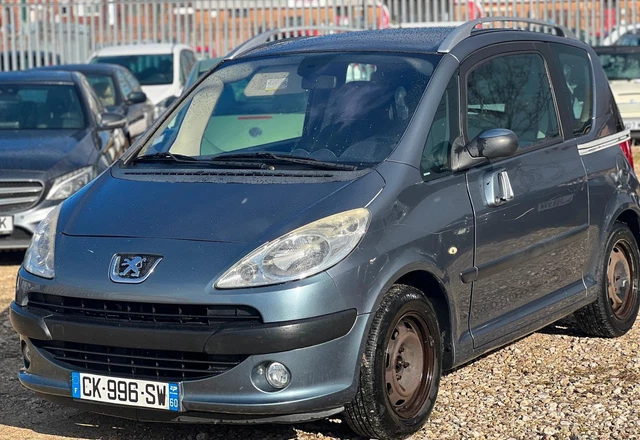 LHD PEUGEOT 1007 1.4 HDi Dolce 3dr..MPV..Turbo diesel..French registered