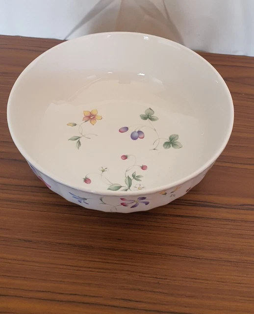 Mikasa Maxima "Sorrento" Round Vegetable Serving Bowl - New