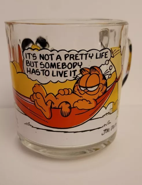 Vintage Garfield and Odie 1978 - McDonalds Glass Coffee Cup Mug Jim Davis