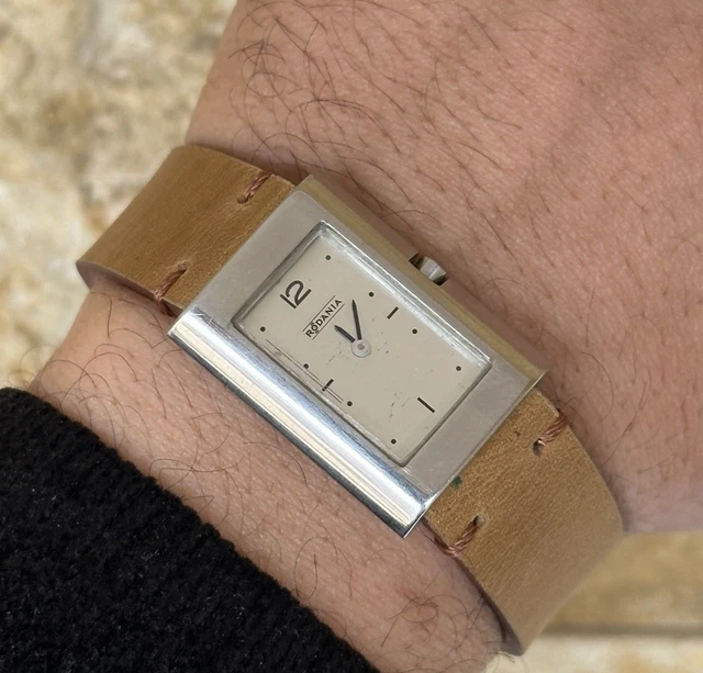 Montre Rodania Swiss Made Pour Femme - Cadran Argenté, Acier, Vintage - Bracelet Très Court