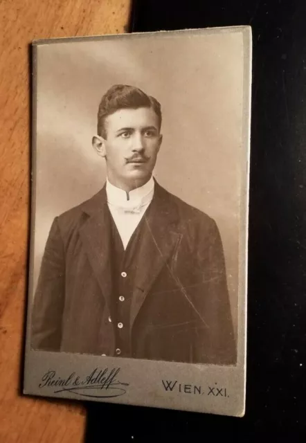 Mann mit Bart - Portrait / CDV Reinl & Adleff Wien XXI