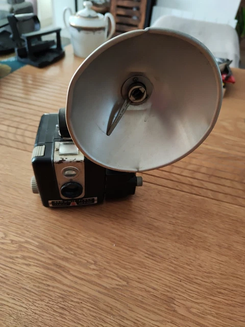 Appareil Photo Kodak Brownie Flash Camera Vintage 1955 Ancien Objet du XXème TBE