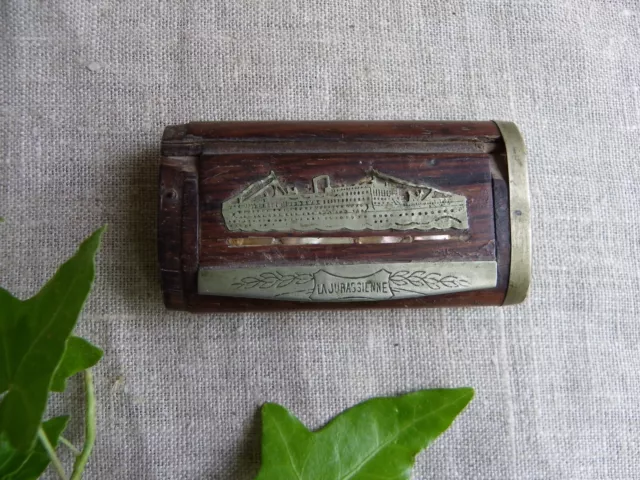 Tabatière Ancienne - Boîte De Tabac À Priser La Jurassienne - Décor De Paquebot