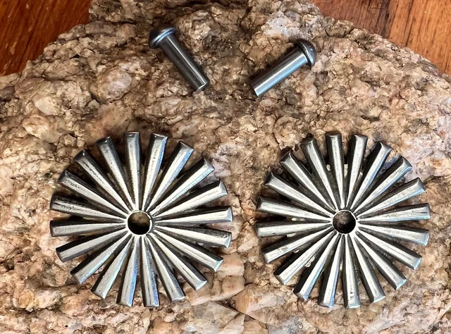 NICE NEW HEAVY 1 3/4"  21-Point COWBOY VAQUERO Fancy SPUR ROWELS & Pins