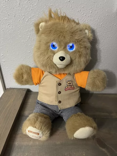 *Teddy Ruxpin 2017 Animated Plush Talking Storytelling Bear Bluetooth LCD Eyes