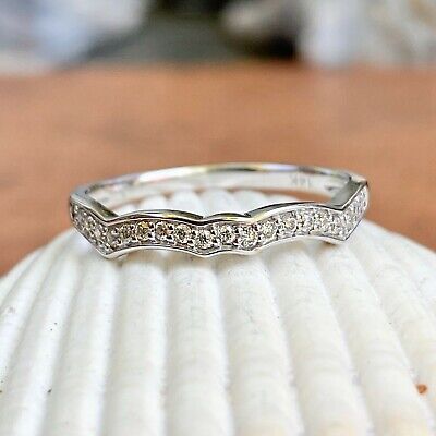 14KT or Blanc 1/8 Cts Diamant Moderne Design Vague Mariage Bague Taille 7 Neuf