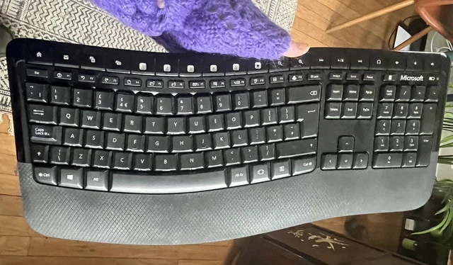 Microsoft Wireless Comfort Keyboard 5050