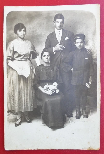 CPA PHOTO   ITALIE Famille Calabraise Mére fille et fils, fleurs