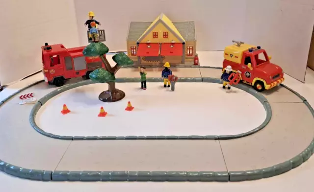 Fireman Sam Bundle, Vehicles, Track, Buildings & Figures