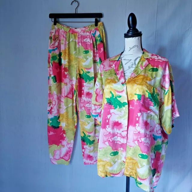 Vintage ADRIENNE VITTADINI 100% Silk 2 Piece Set of Top Pants Multicolor Small