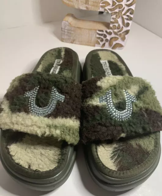 True religion on sale camo slides