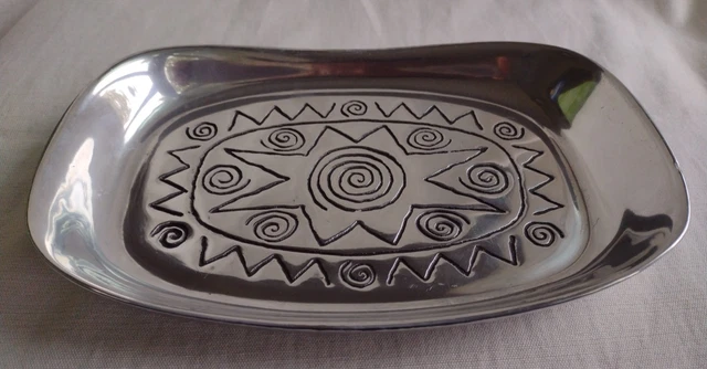 VINTAGE WILTON ARMETALE Reggae Bread Tray #820044 PicClick CA