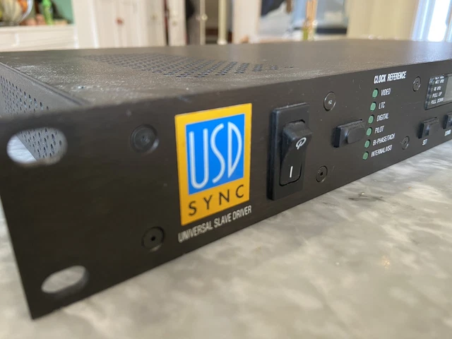 DIGIDESIGN USD SYNC MH038 Universal Slave Driver for Pro DIGIDESIGN USD SYNC MH038 Universal Slave Driver for Pro