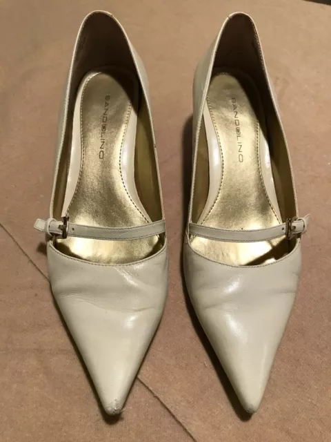 Bandolino Ivory Pumps Kitten Heel Size 7M