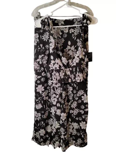 Lulus Size Medium Womens Outfit Set 2 piece wide pants and top Black floral NWT