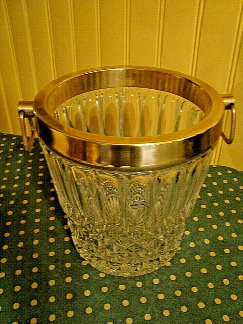 Superbe Et Ancien Sceau A Glace En Cristal Epais Et Taille Monte Bronze
