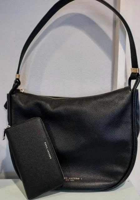Marc Jacobs Leather Saddlebag with Wallet Gold Zippers. Handbag Hobo Purse Bag Marc Jacobs Leather Saddlebag with Wallet Gold Zippers. Handbag Hobo Purse Bag