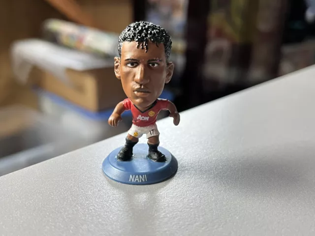 Soccerstarz Manchester United FC Patrice Evra Home Kit