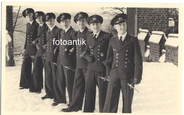 FOTO PORTRAIT Marine Soldaten Fähnrich Uniform Orden Minensucher Marine