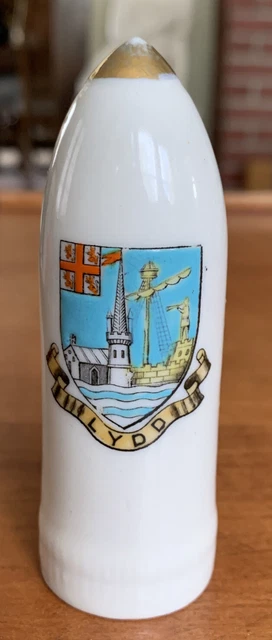 Vintage Shelley England LYDD Crest Crested Ware - Model of 9 • 2 SHELL. 3.5”tall
