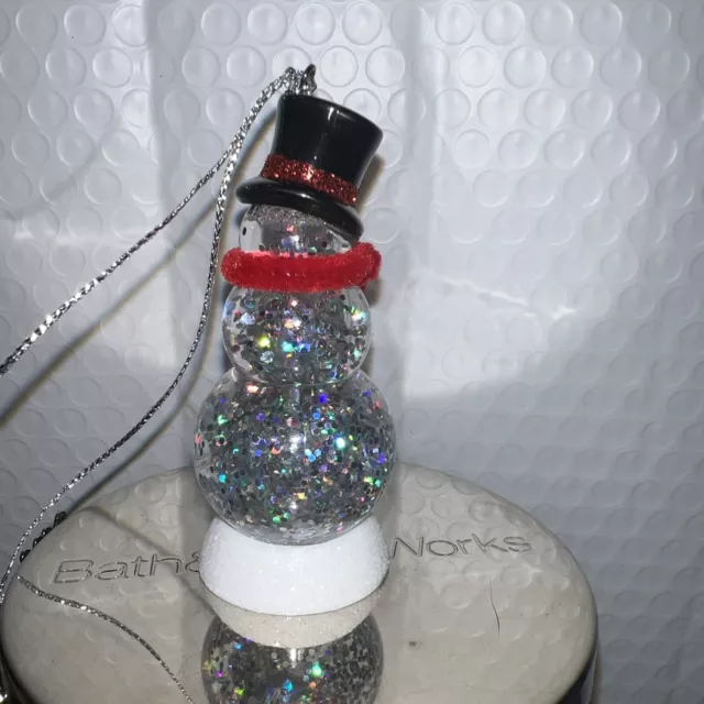 BATH AND BODY WORKS GLITTERY SNOWMAN 3 WICK CANDLE MAGNET/ Ornament 3.5” Tall 2