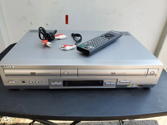 Sony SLV-D300P 4 Head Hi-Fi Stereo VHS VCR DVD Combo Player Recorder With Remote